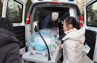伊兰县妇婴监护型护送